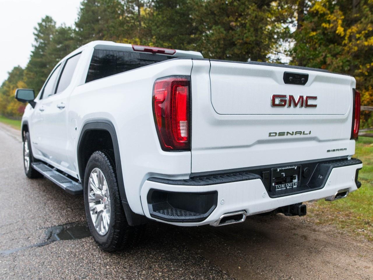 2026 GMC Sierra 1500 Crew Cab Short Box 4-Wheel Drive Denali Photo