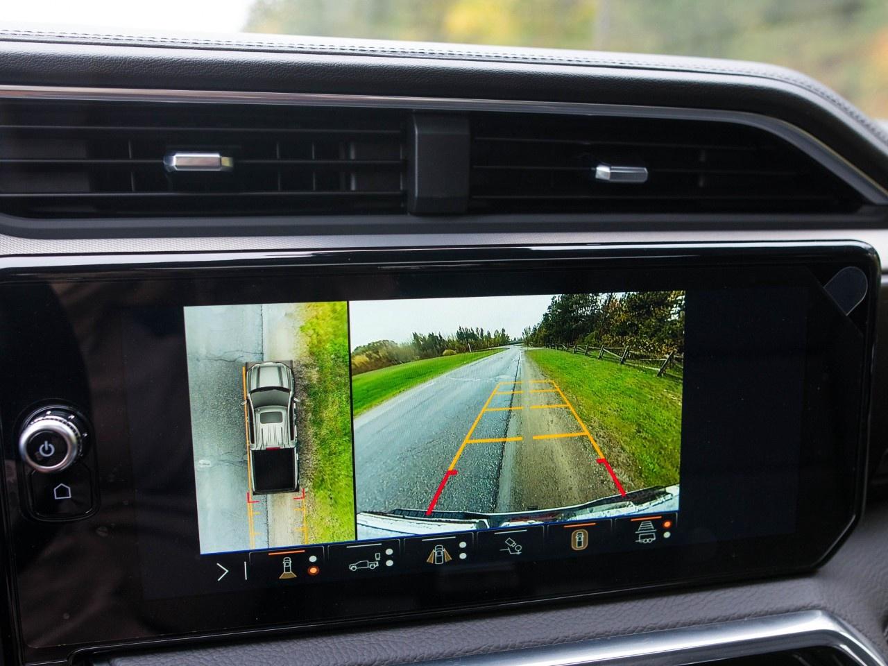 2026 GMC Sierra 1500 Crew Cab Short Box 4-Wheel Drive Denali Photo
