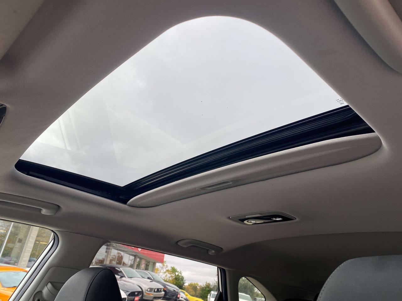 2021 Kia Seltos EX, CLEAN CARFAX, AWD, 2.0L, REMOTE START, SUNROOF Photo