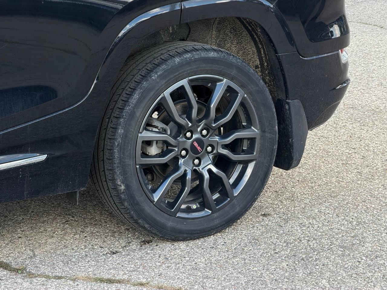 2024 GMC Terrain Denali 4dr All-Wheel Drive Photo4