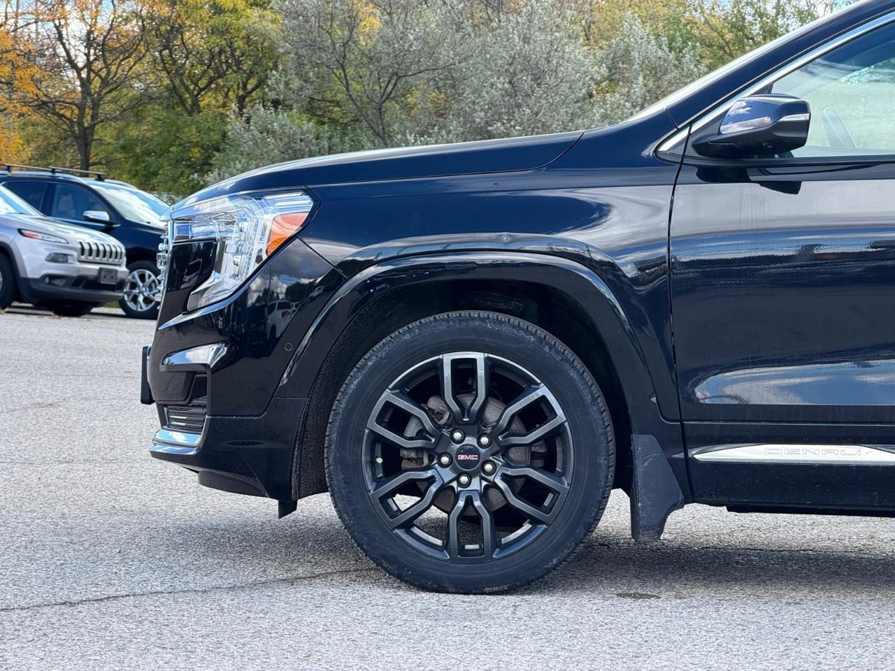 2024 GMC Terrain Denali 4dr All-Wheel Drive Photo2