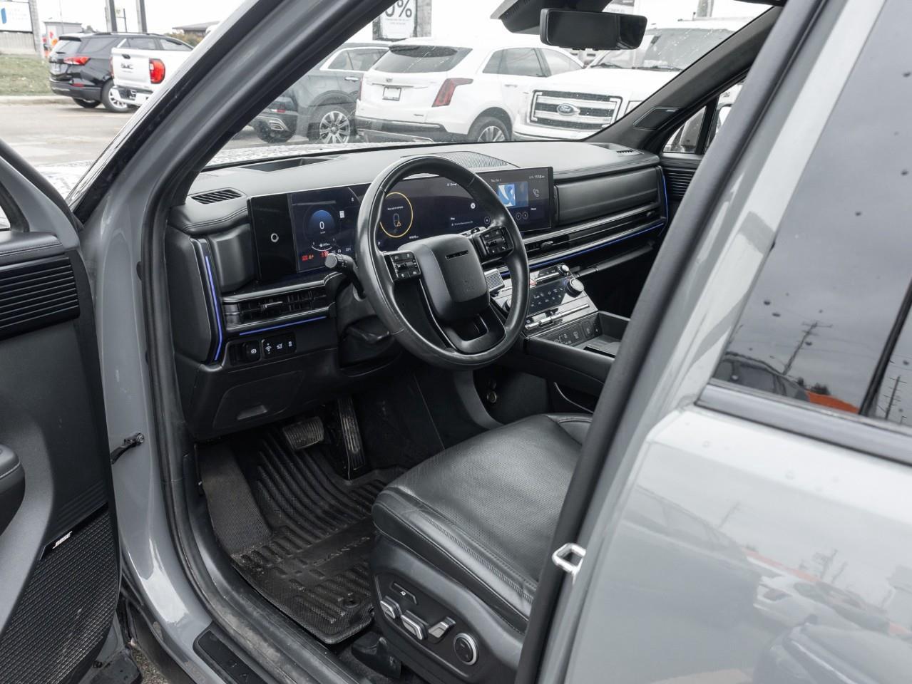2024 Hyundai Santa Fe Ultimate Calligraphy 4dr All-Wheel Drive Photo
