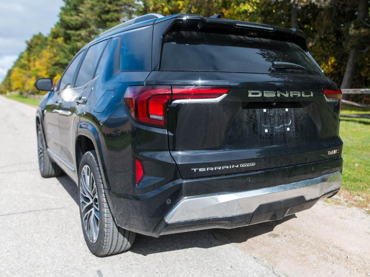 2026 GMC Terrain AWD Denali Photo