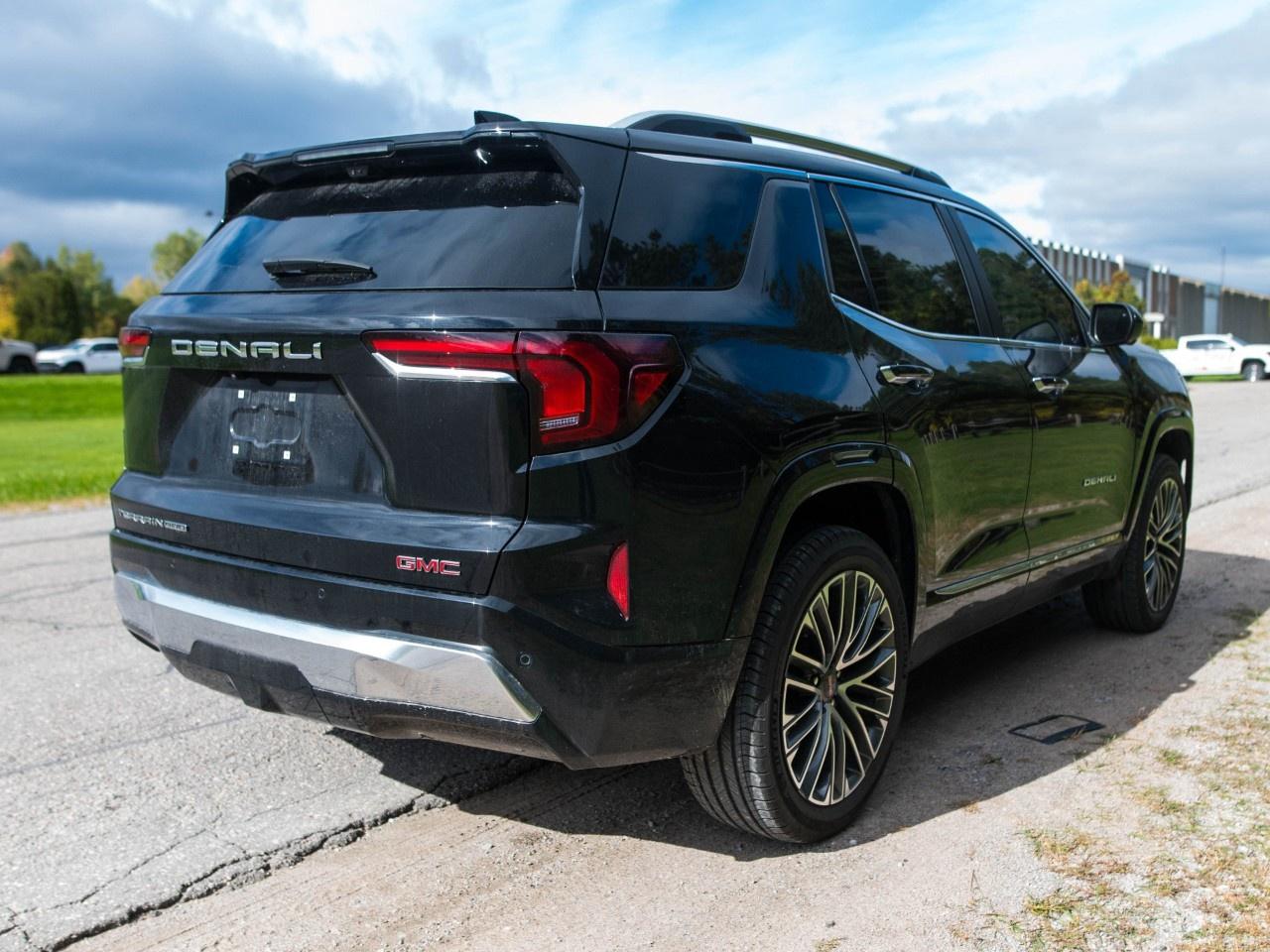 2026 GMC Terrain AWD Denali Photo