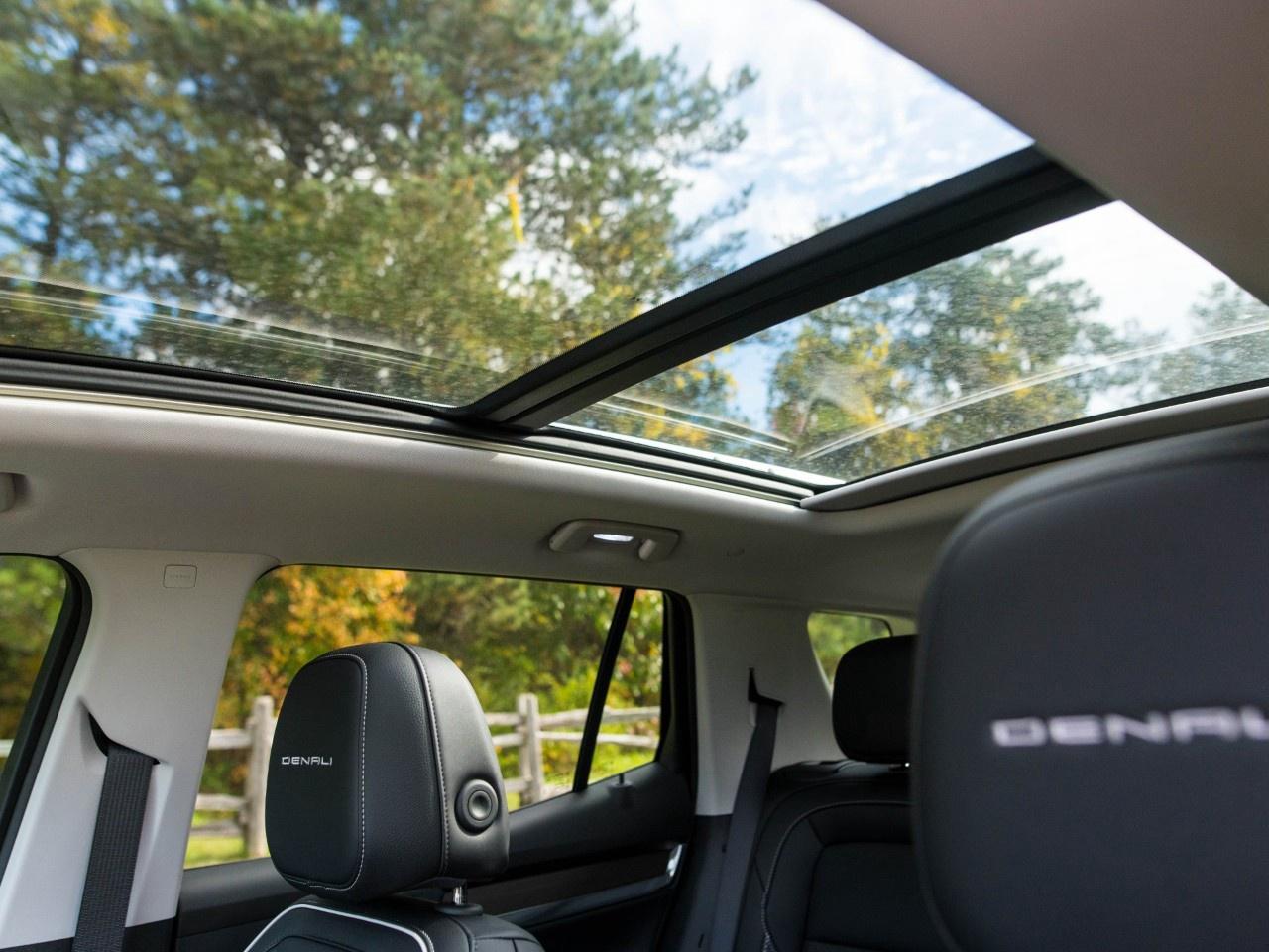 2026 GMC Terrain AWD Denali Photo