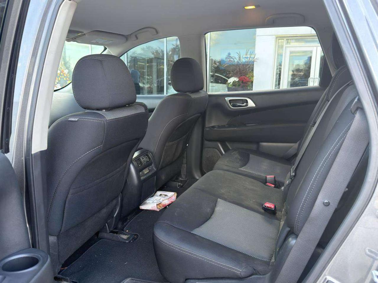 2017 Nissan Pathfinder  Photo