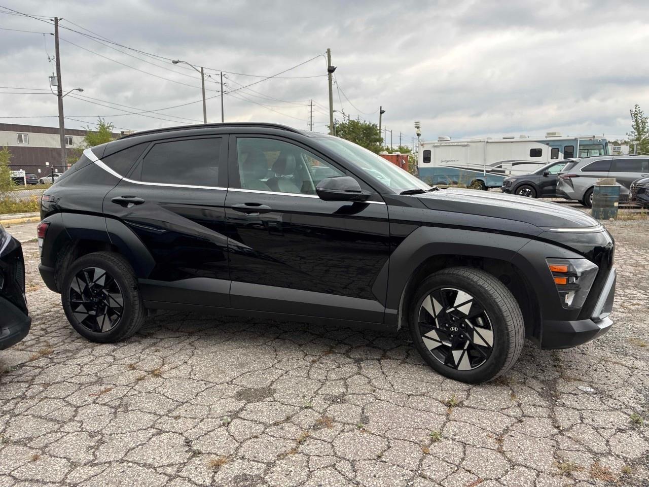 2025 Hyundai KONA 2.0L Preferred w/Trend Package 4dr All-Wheel Drive Photo4