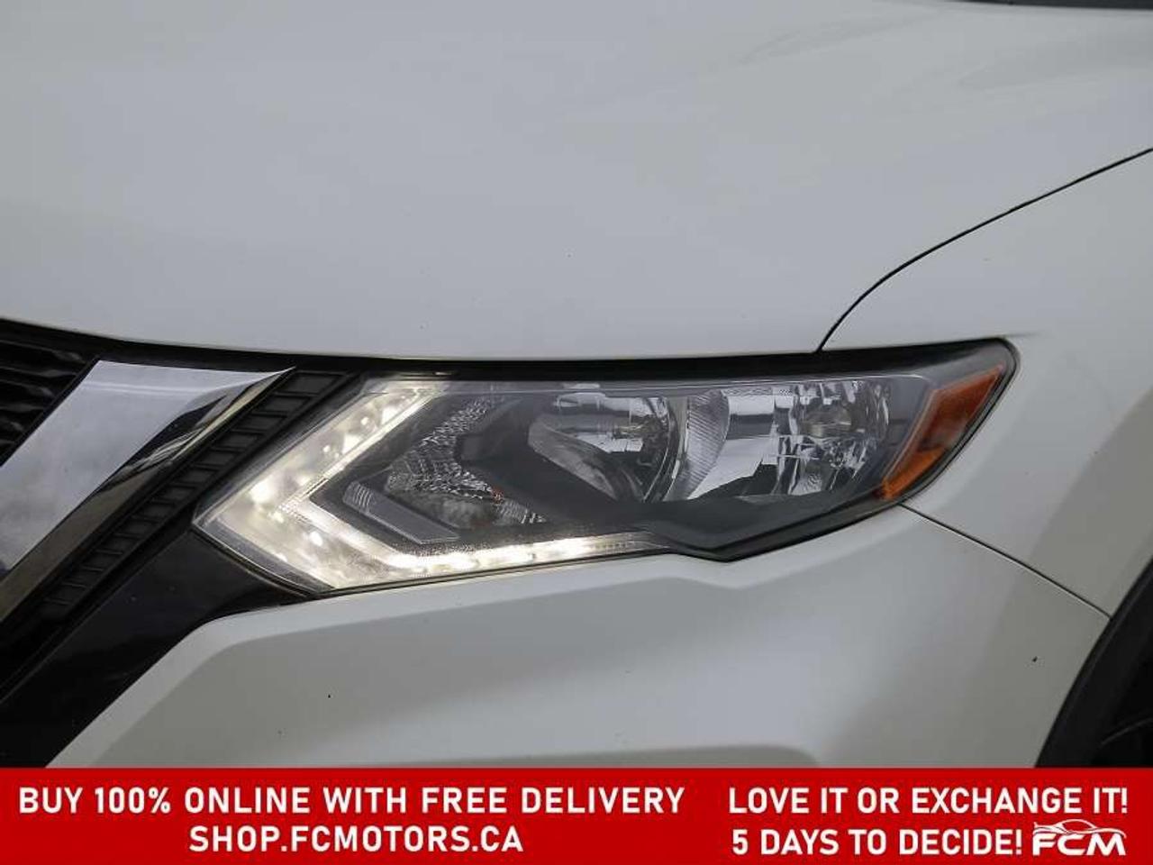 2017 Nissan Rogue SV AWD   FULLY CERTIFIED WITH WARRANTY Photo