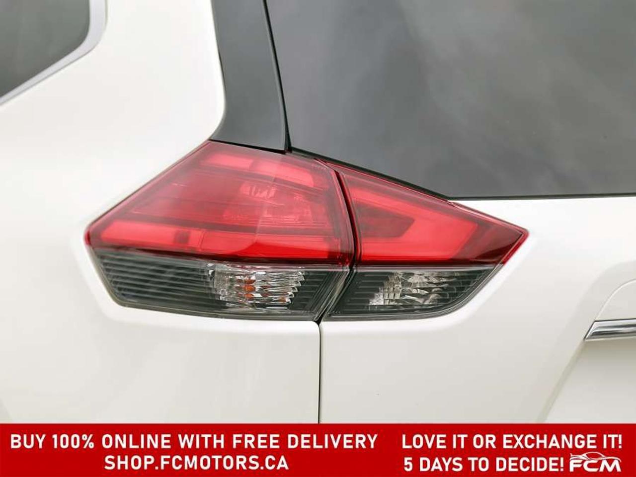 2017 Nissan Rogue SV AWD   FULLY CERTIFIED WITH WARRANTY Photo