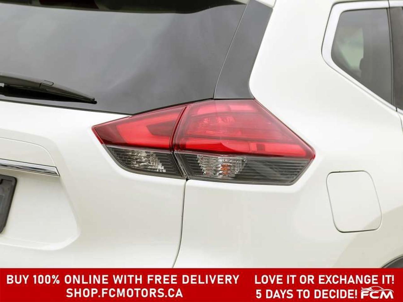 2017 Nissan Rogue SV AWD   FULLY CERTIFIED WITH WARRANTY Photo