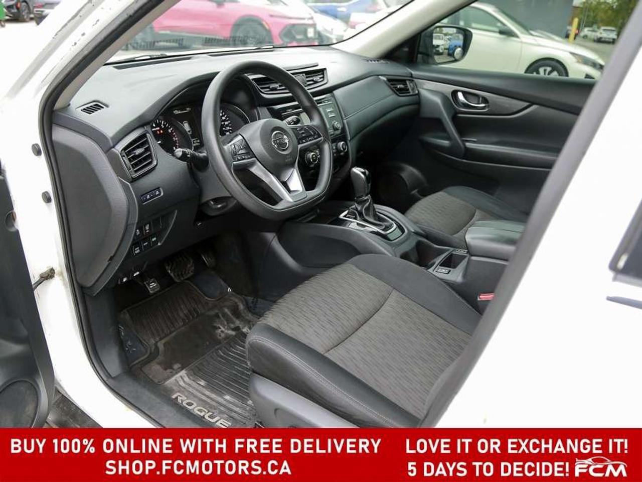 2017 Nissan Rogue SV AWD   FULLY CERTIFIED WITH WARRANTY Photo