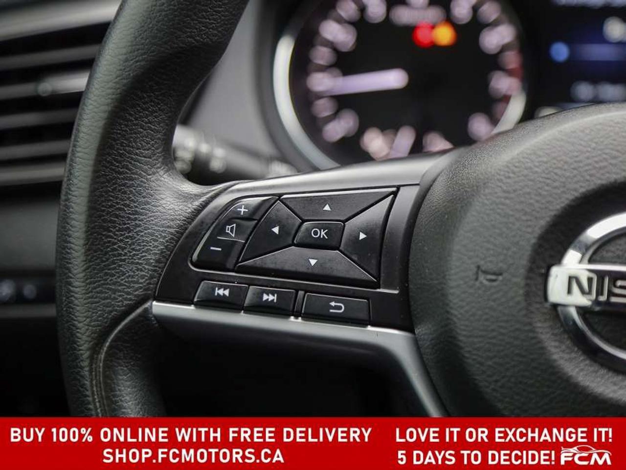 2017 Nissan Rogue SV AWD   FULLY CERTIFIED WITH WARRANTY Photo