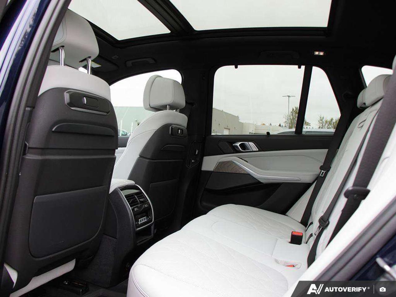 2024 BMW X5 3.0L V6, XDRIVE40I, ALLOYS, LEATHER, NAV, SUNROOF, CERTIFIED PEROWNED! Photo