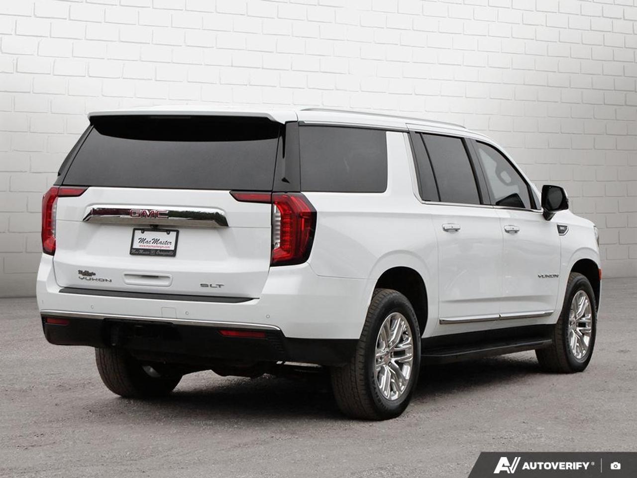 2023 GMC Yukon XL 4WD 4dr SLT Photo