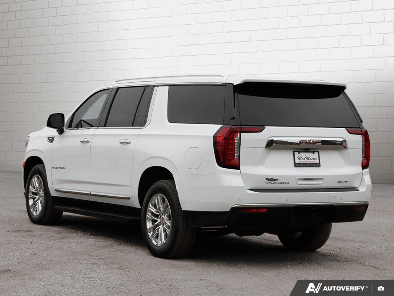 2023 GMC Yukon XL 4WD 4dr SLT Photo