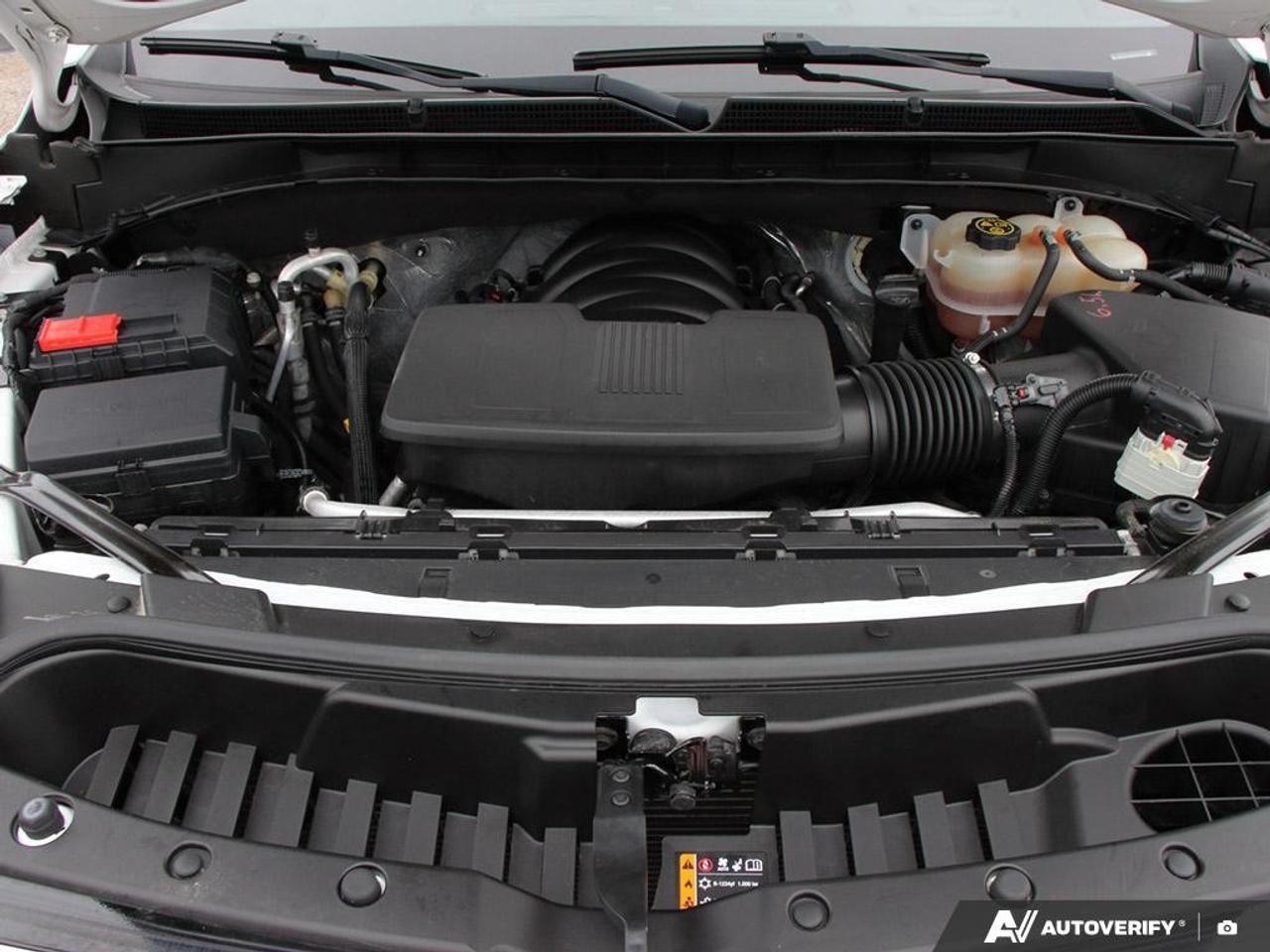 2023 GMC Yukon XL 4WD 4dr SLT Photo