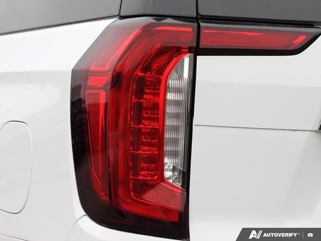 2023 GMC Yukon XL 4WD 4dr SLT Photo