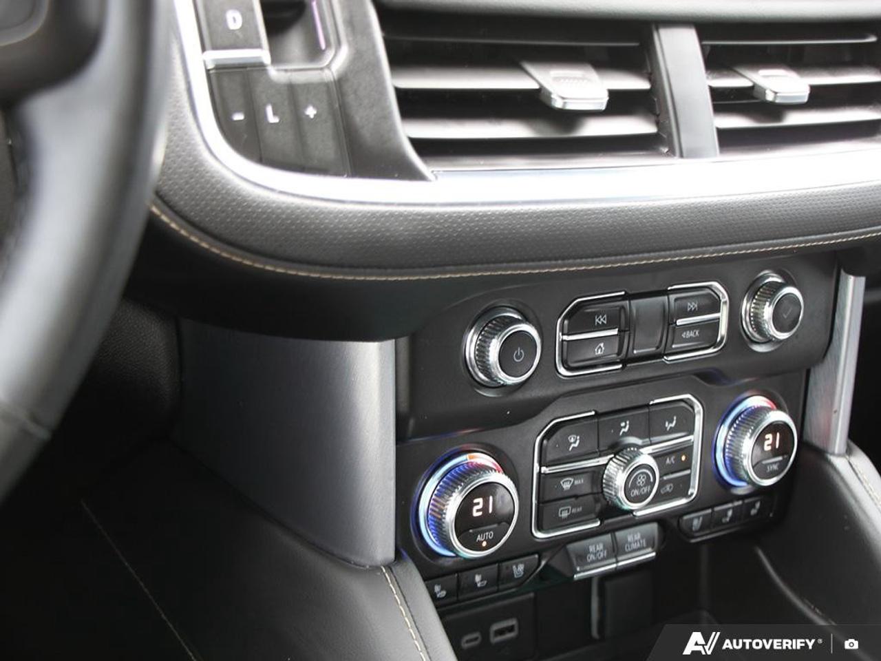2023 GMC Yukon XL 4WD 4dr SLT Photo