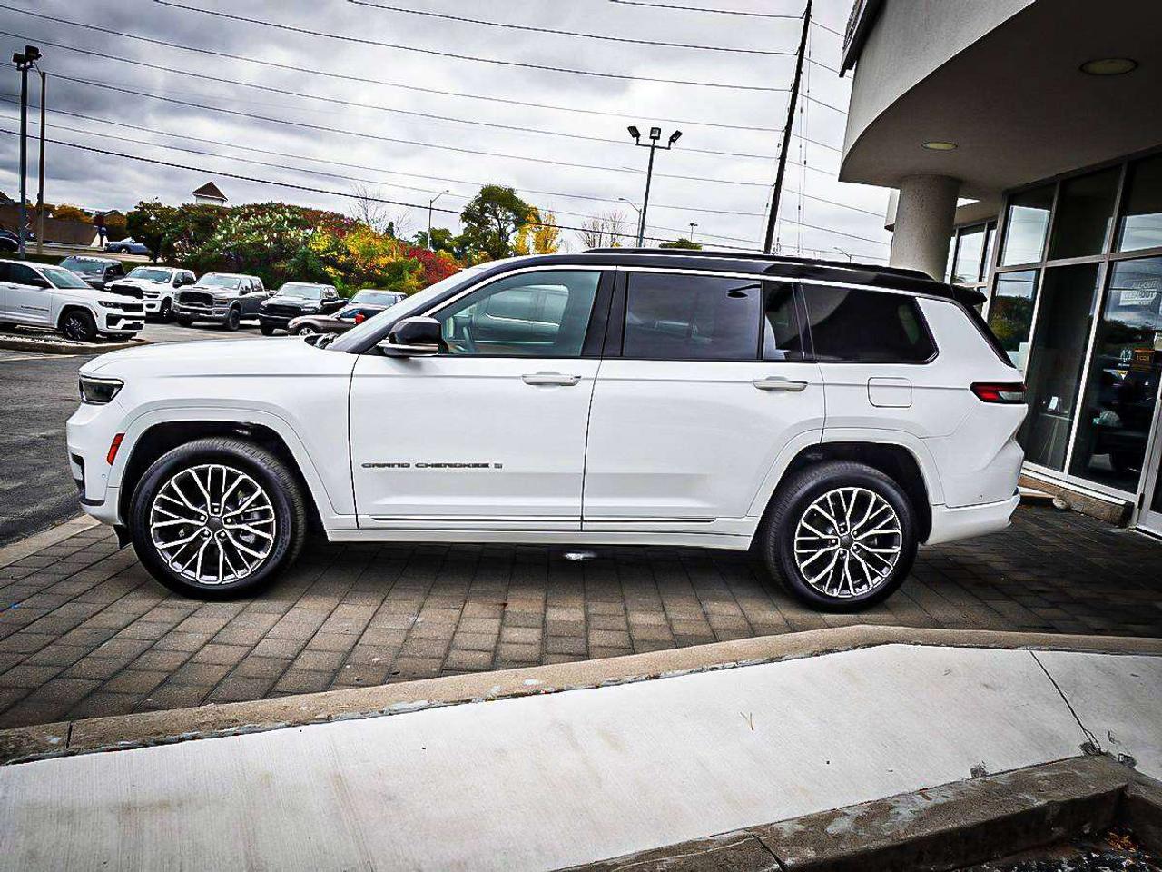 2024 Jeep Grand Cherokee  Photo
