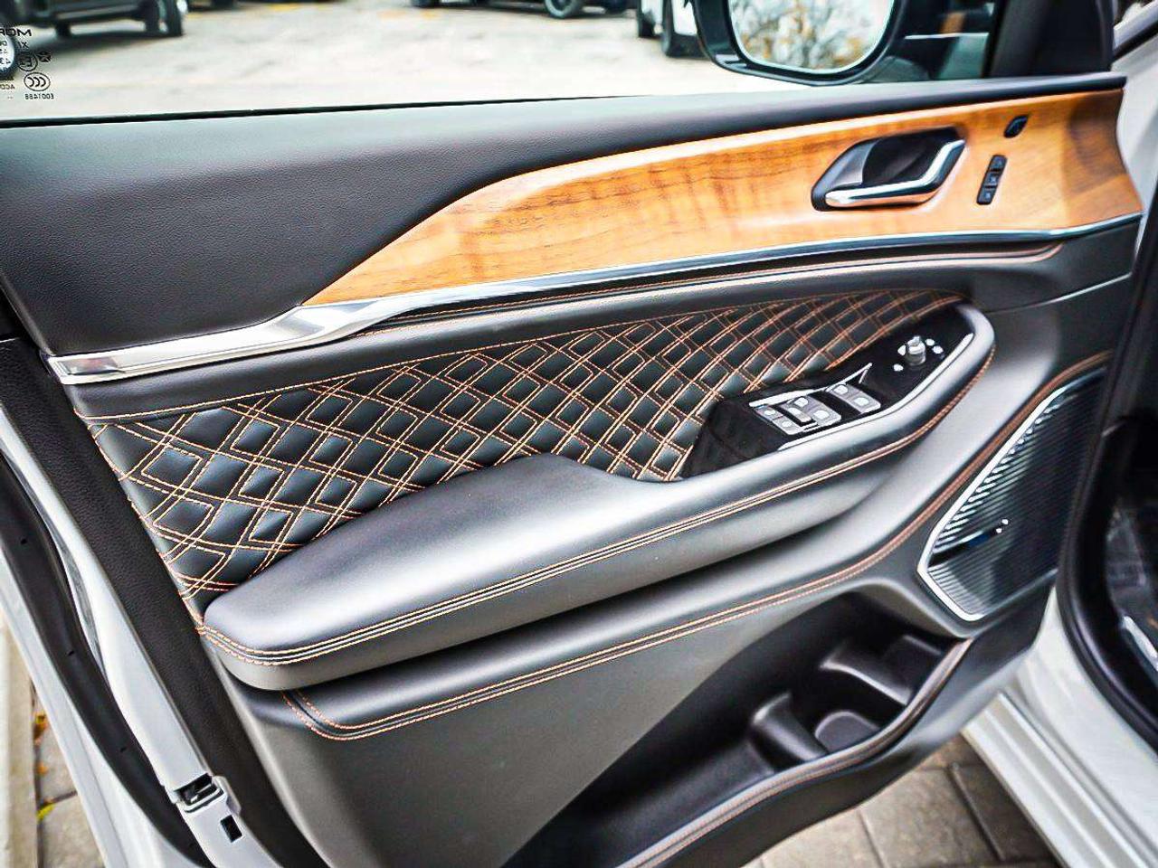 2024 Jeep Grand Cherokee  Photo