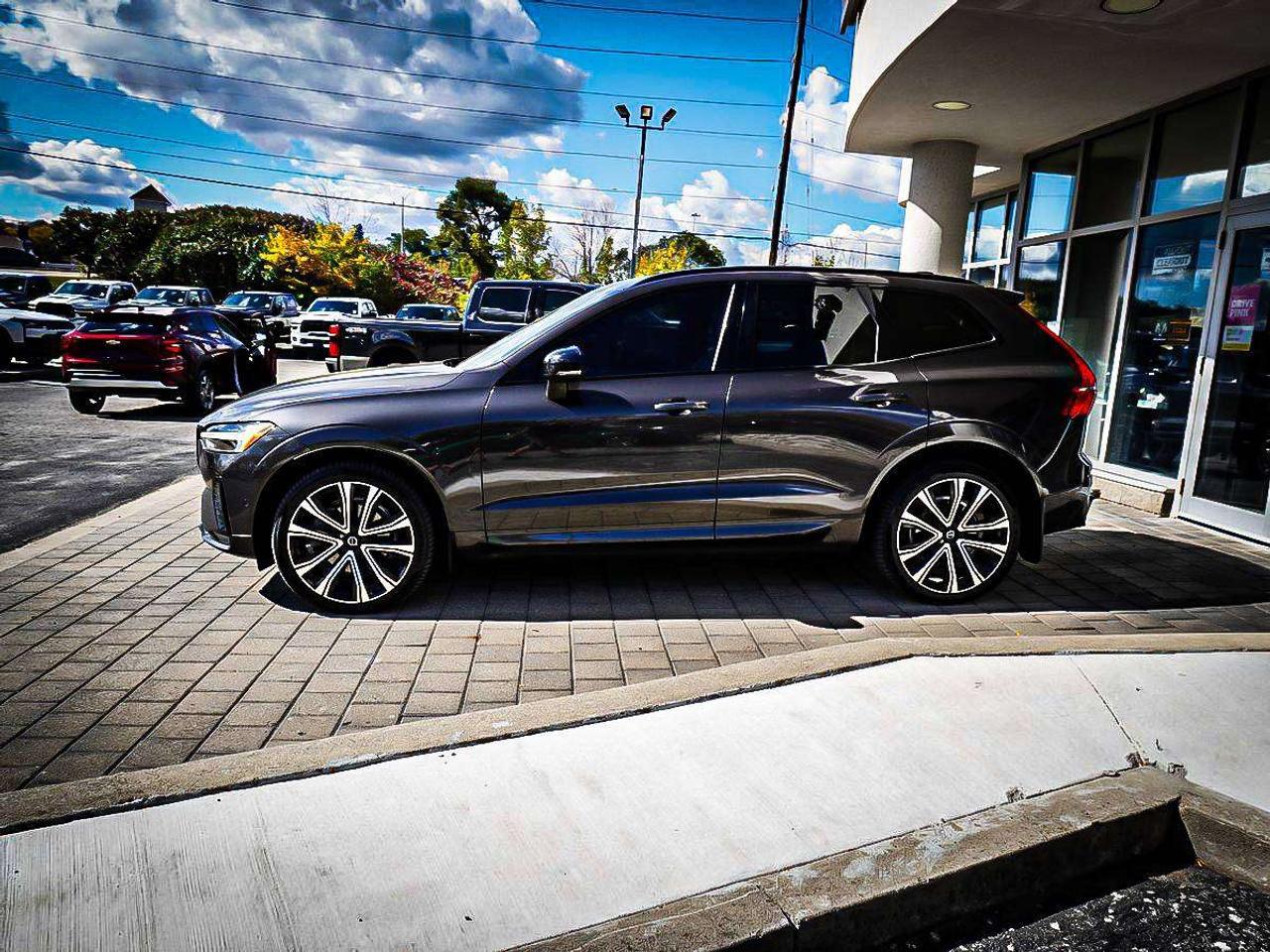 2022 Volvo XC60  Photo