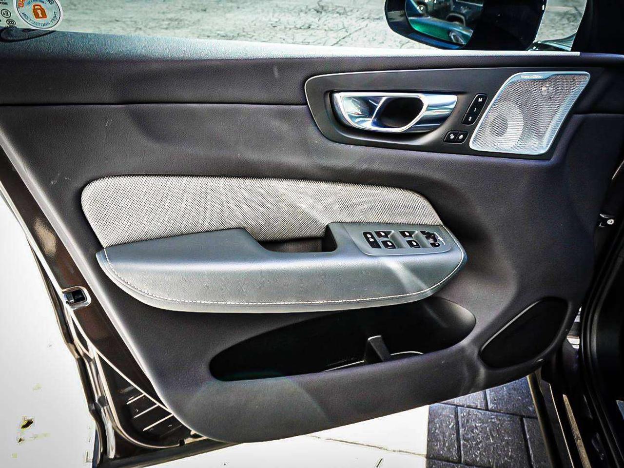 2022 Volvo XC60  Photo