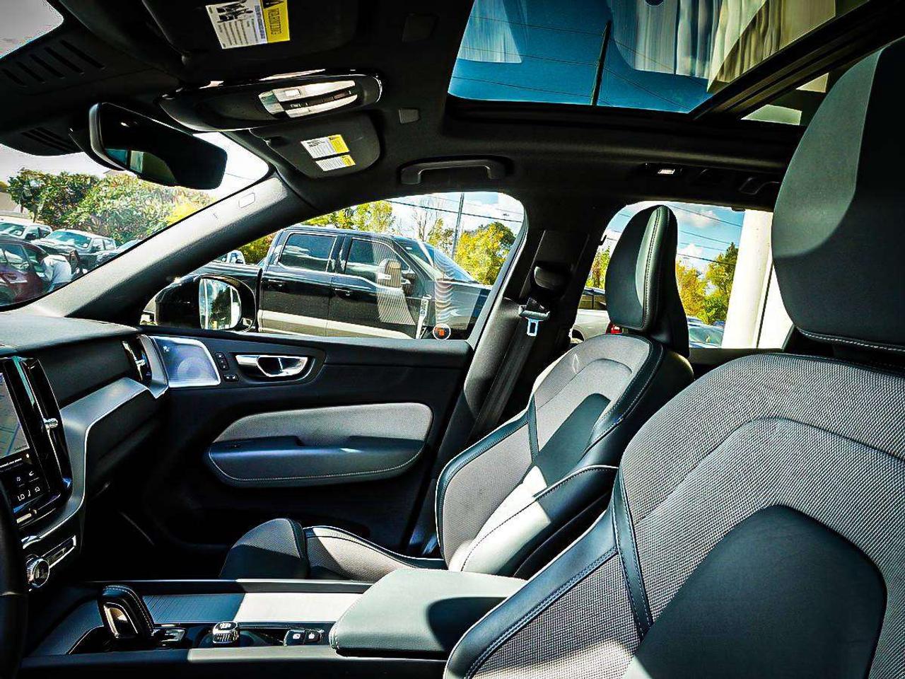 2022 Volvo XC60  Photo