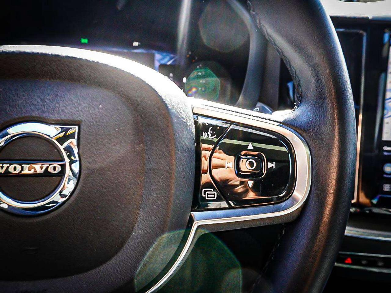 2022 Volvo XC60  Photo