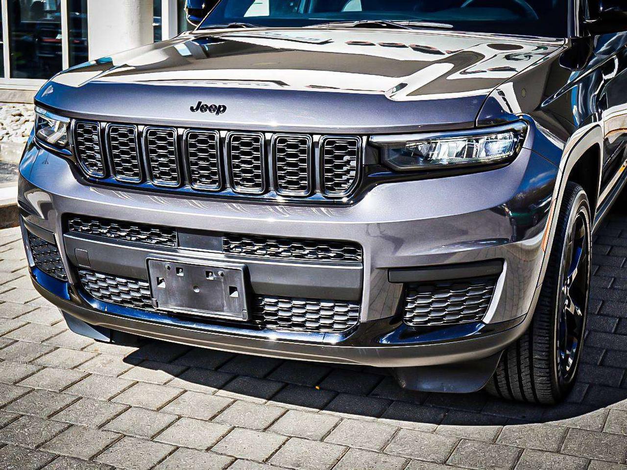 2023 Jeep Grand Cherokee  Photo