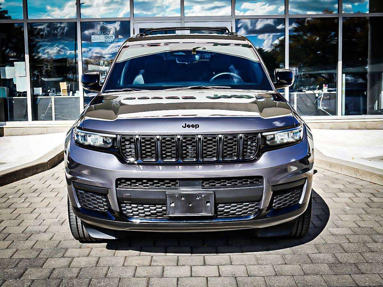2023 Jeep Grand Cherokee  Photo