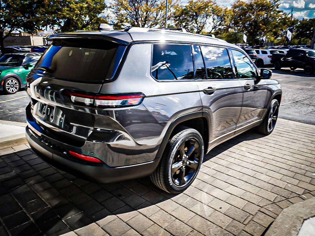 2023 Jeep Grand Cherokee  Photo