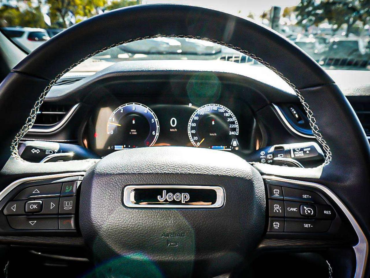 2023 Jeep Grand Cherokee  Photo