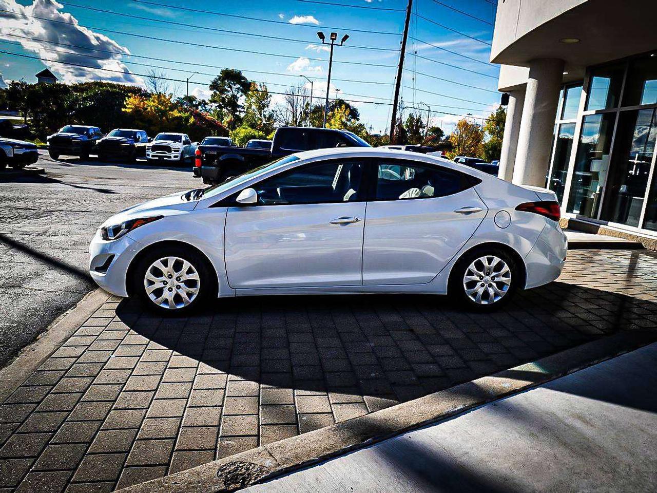2016 Hyundai Elantra  Photo