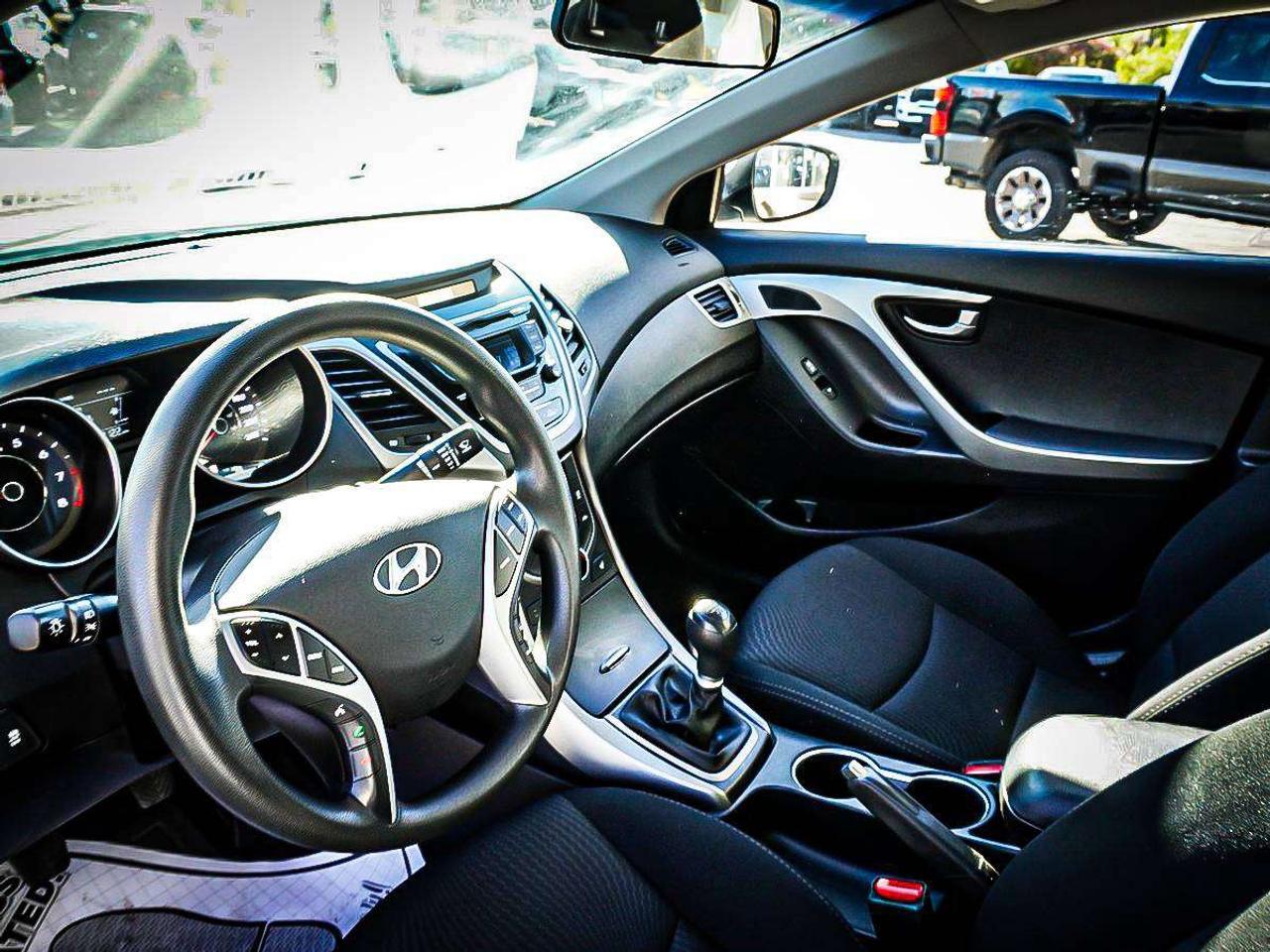 2016 Hyundai Elantra  Photo