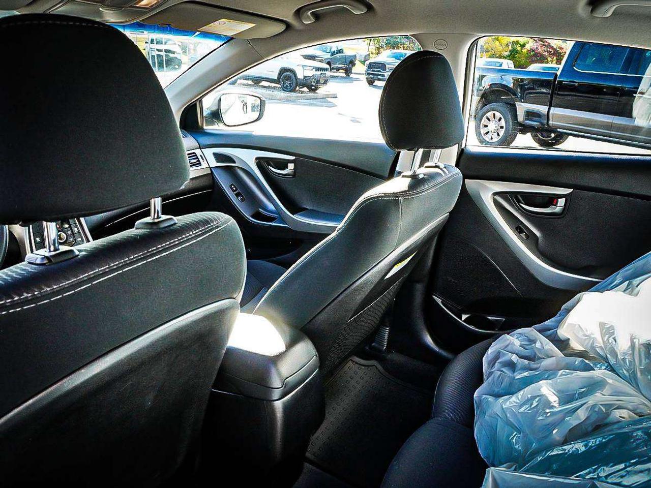 2016 Hyundai Elantra  Photo