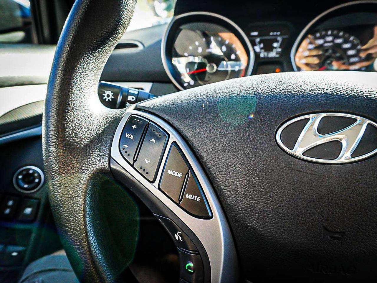 2016 Hyundai Elantra  Photo