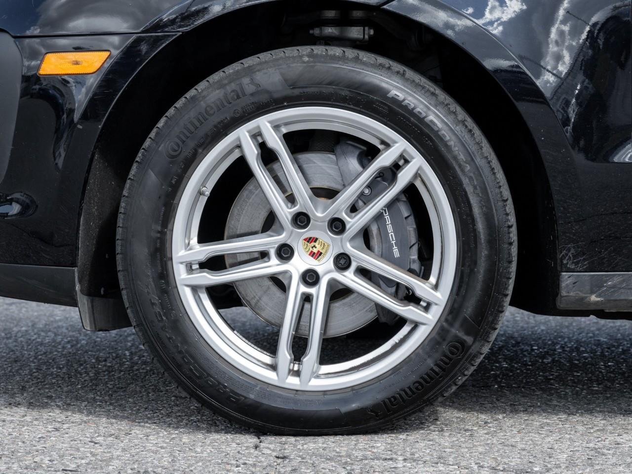 2024 Porsche Macan Base 4dr All-Wheel Drive Photo