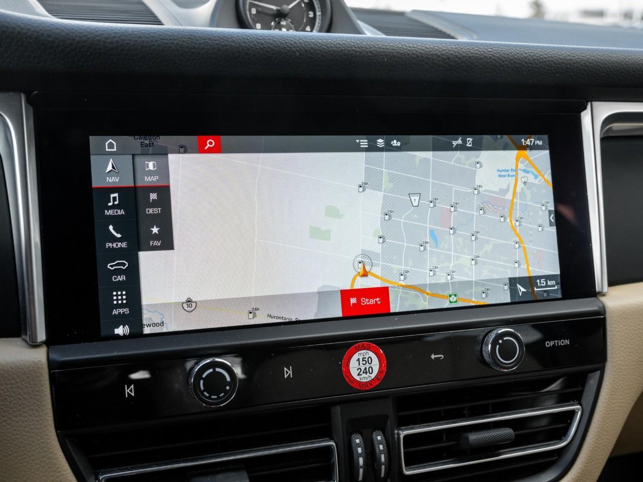 2024 Porsche Macan Base 4dr All-Wheel Drive Photo