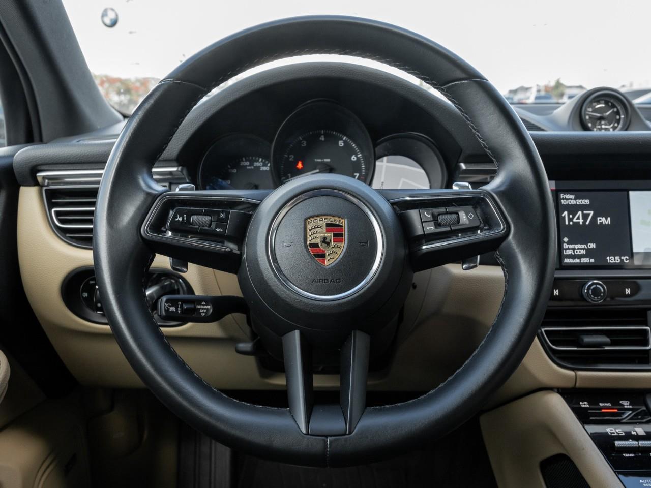 2024 Porsche Macan Base 4dr All-Wheel Drive Photo
