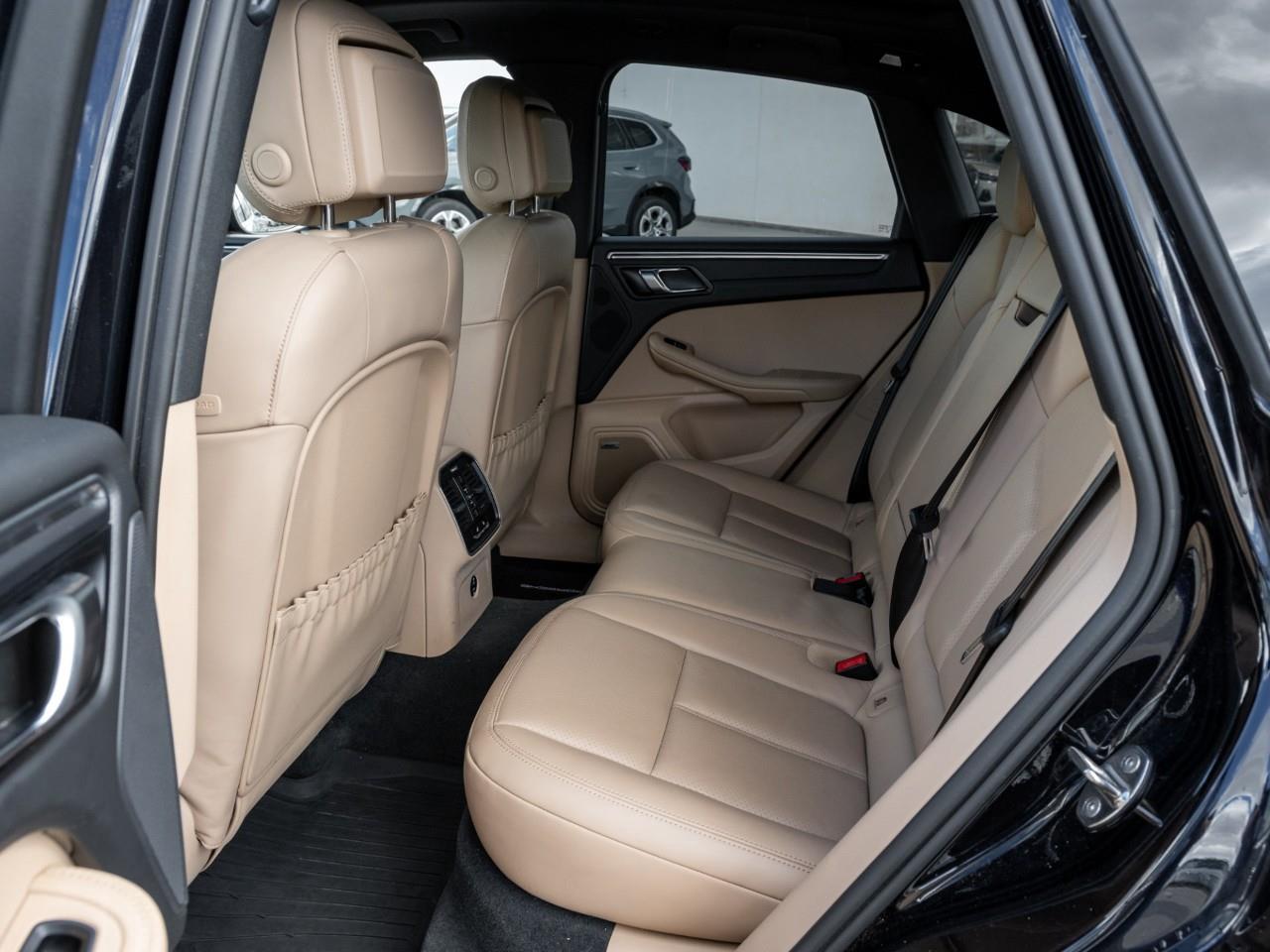 2024 Porsche Macan Base 4dr All-Wheel Drive Photo