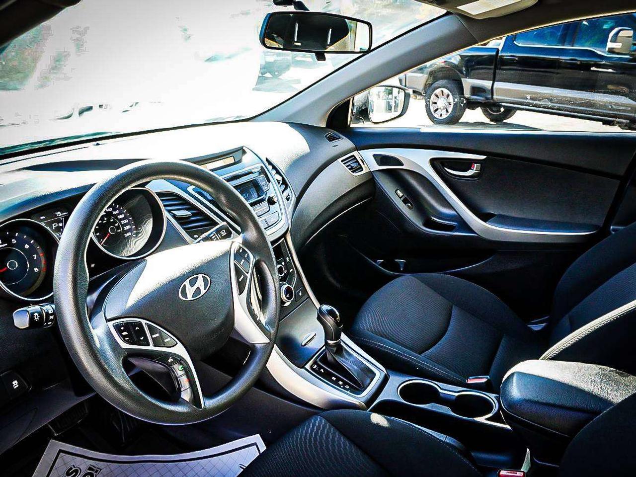 2016 Hyundai Elantra  Photo