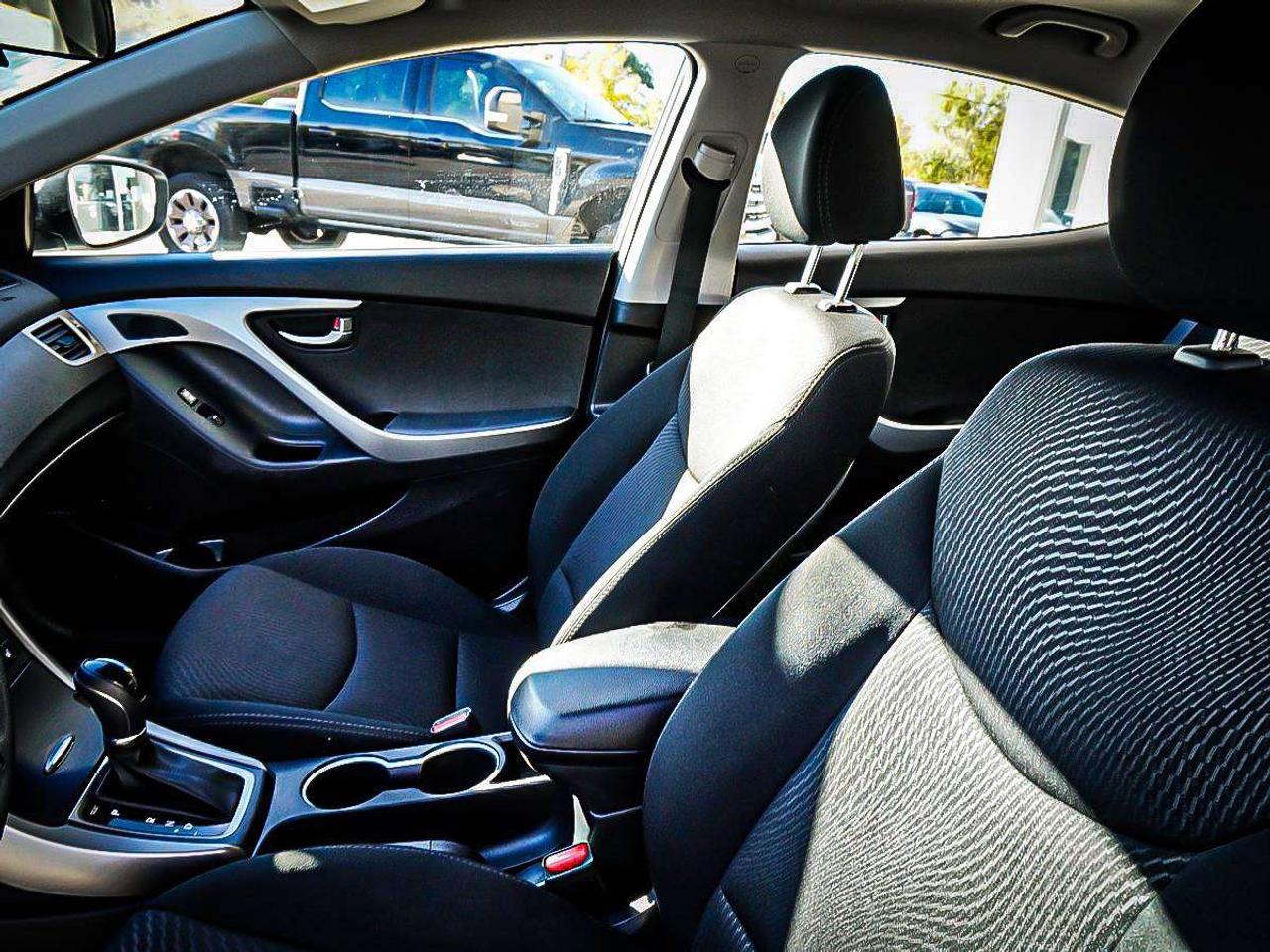 2016 Hyundai Elantra  Photo