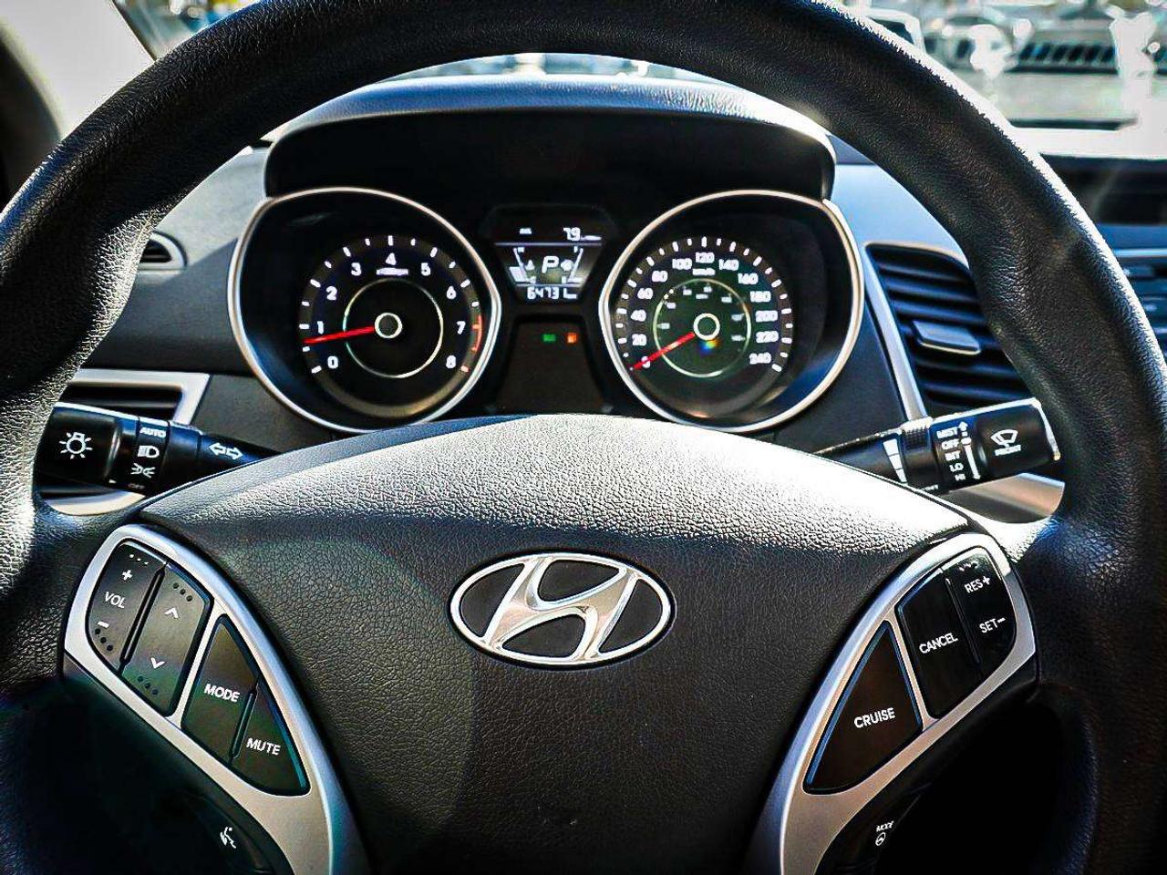 2016 Hyundai Elantra  Photo