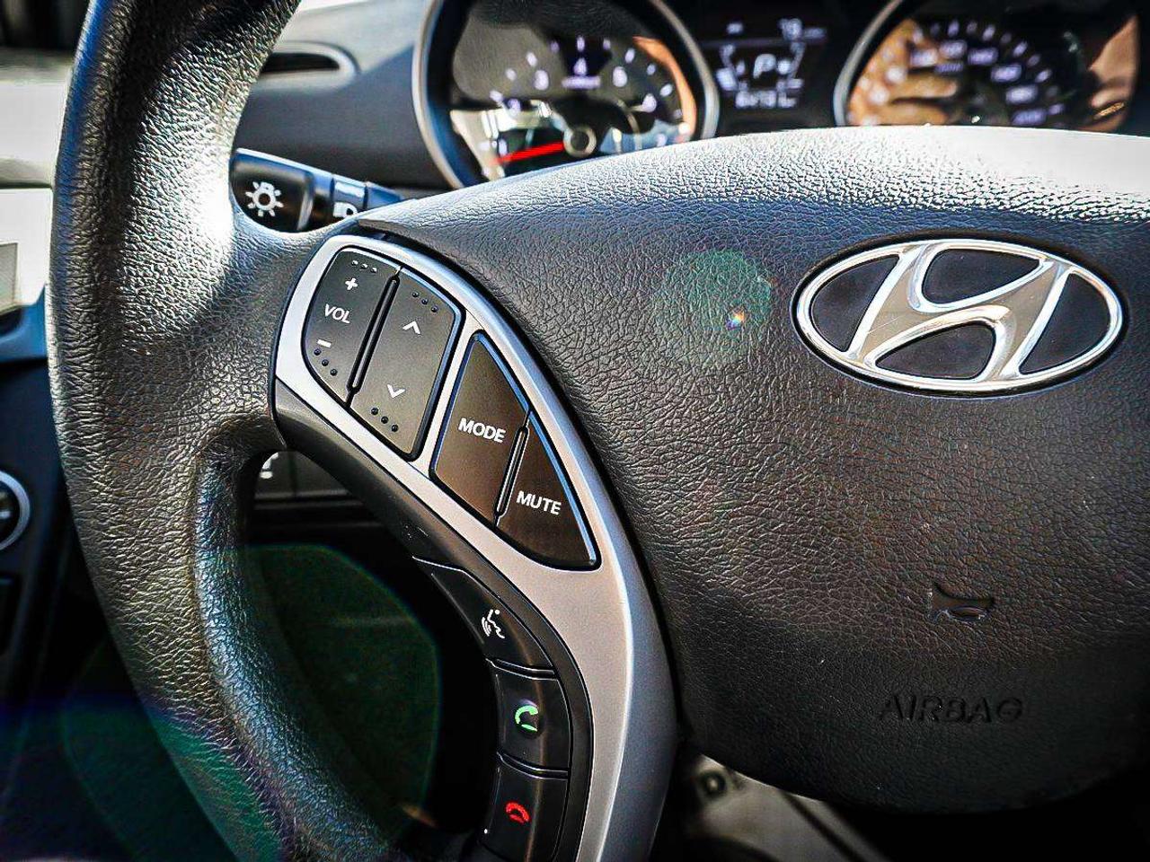 2016 Hyundai Elantra  Photo