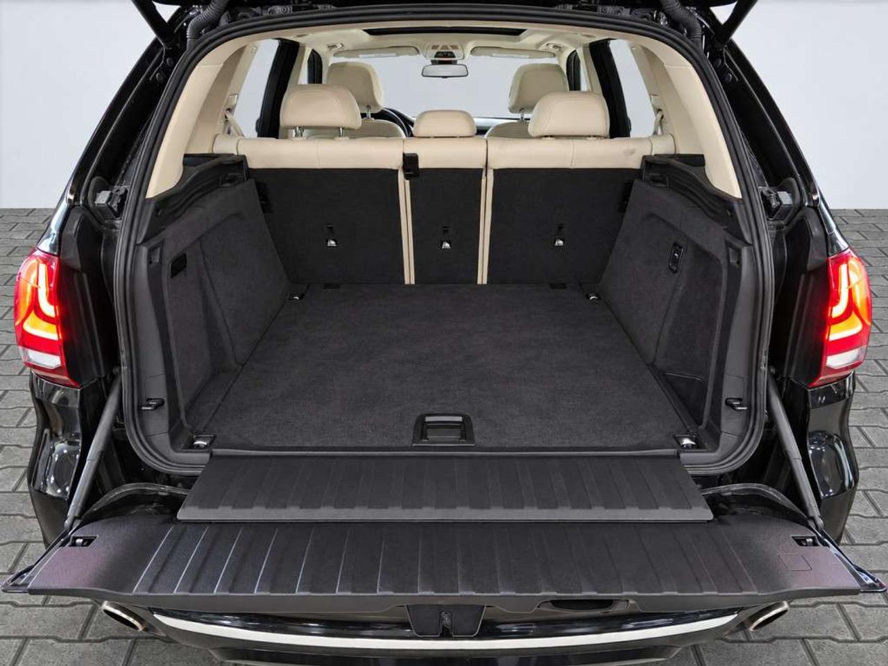 2015 BMW X5 xDrive35 AWD  Leather   Keyless start  Heads up display  Sunroof   Premium Sound Photo
