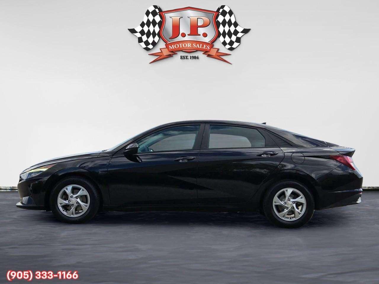 2022 Hyundai Elantra ESSENTIAL Apple CarPlay & Android Auto • Heated Front Seats • Lane Assist • Keyless Entry • Alloy Wheels Photo3