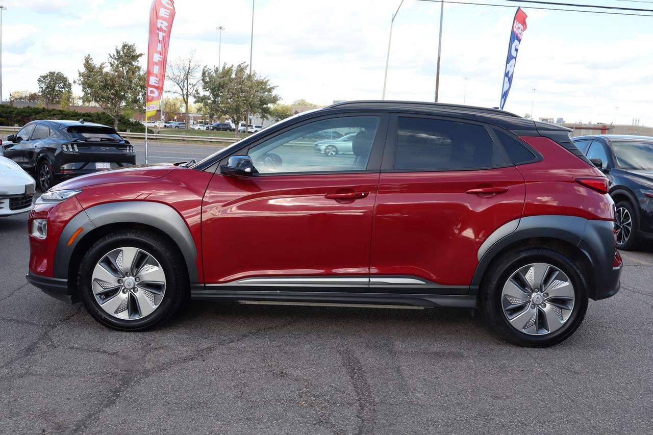 2021 Hyundai KONA Preferred w/Two-Tone Roof   No Accident Photo