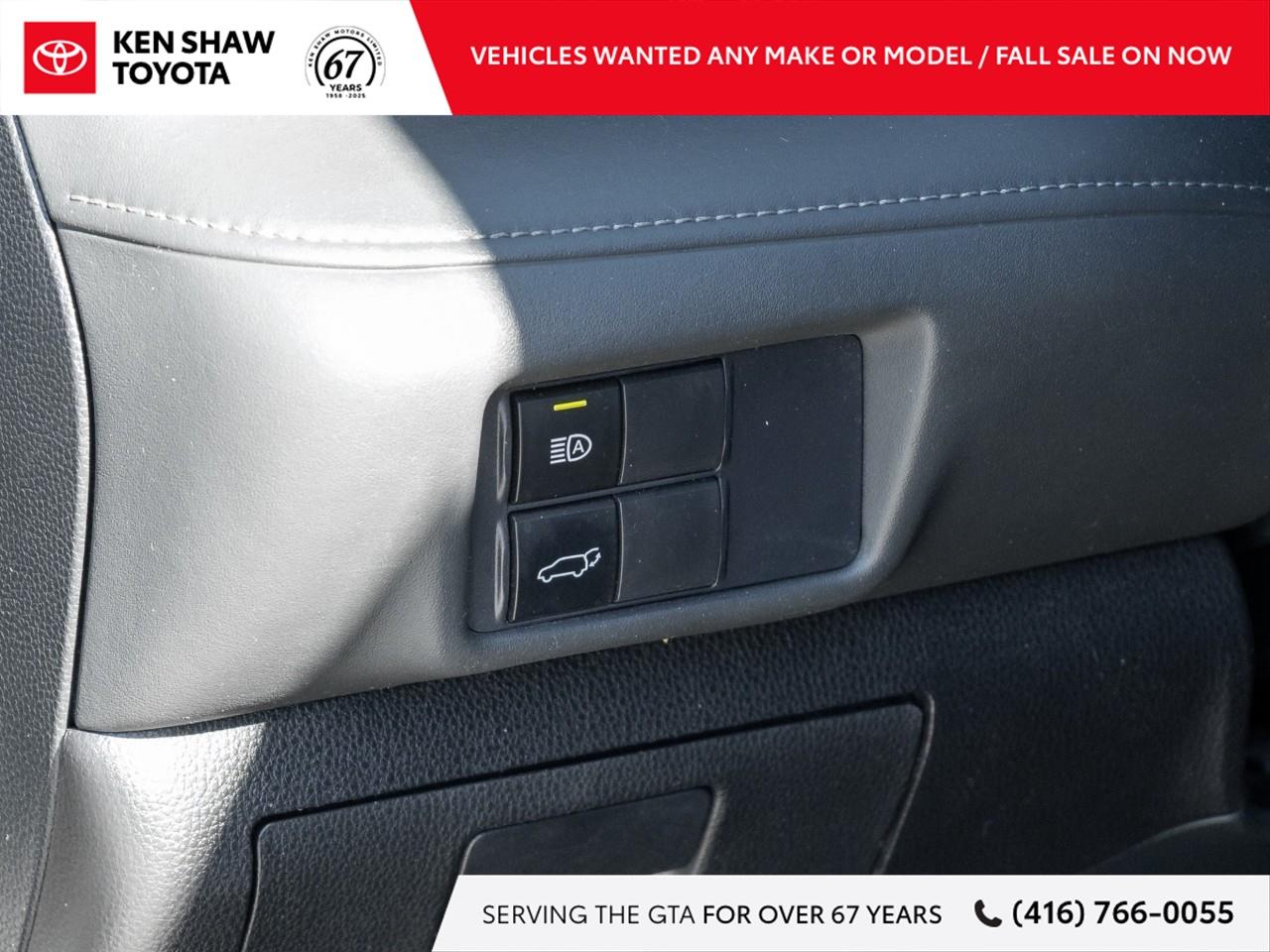 2021 Toyota Highlander XLE 4dr All-wheel Drive Photo