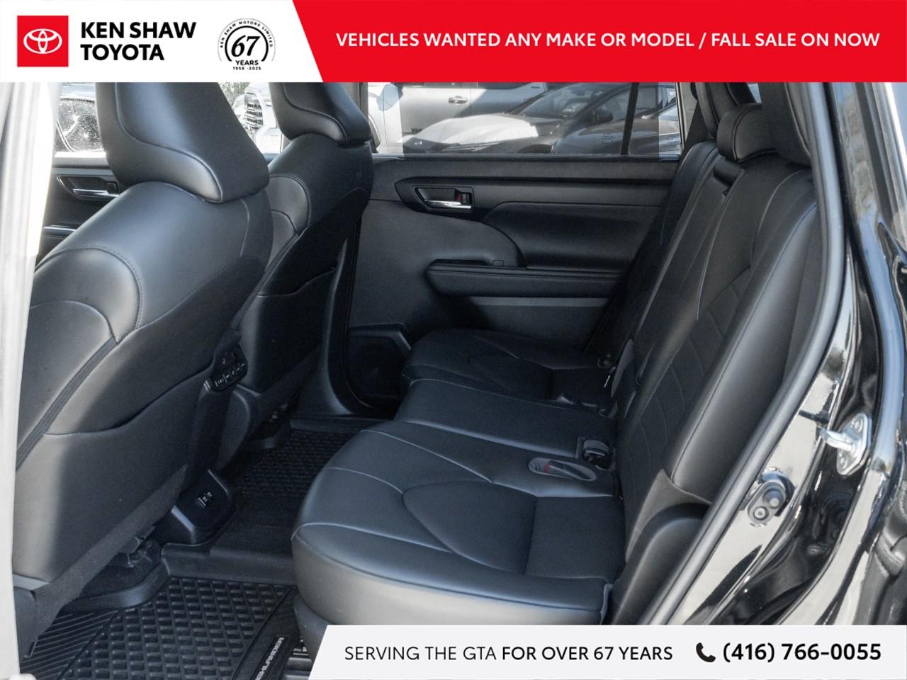 2021 Toyota Highlander XLE 4dr All-wheel Drive Photo