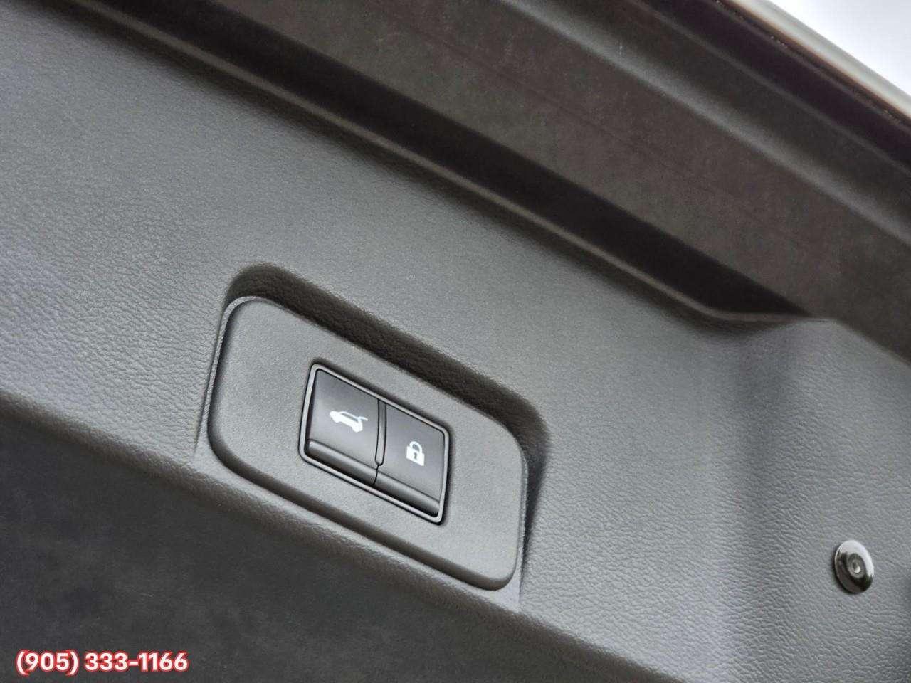2023 Nissan Rogue Platinum Apple CarPlay & Android Auto • Heads-Up Display • Power Sunroof • Leather Seating • Built-In Navigation System • Photo